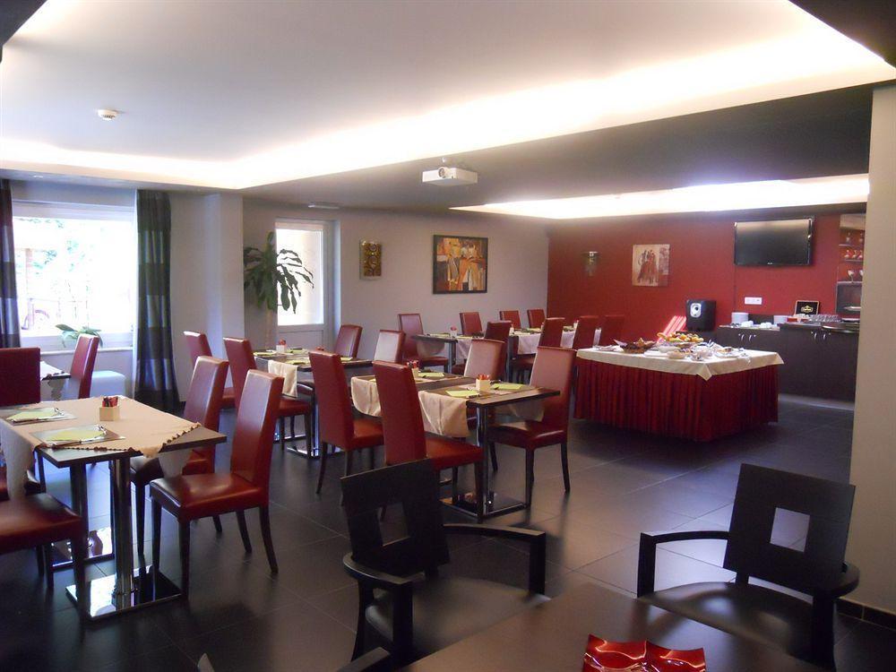 Apparthotel Belle Vue La Louviere Ngoại thất bức ảnh